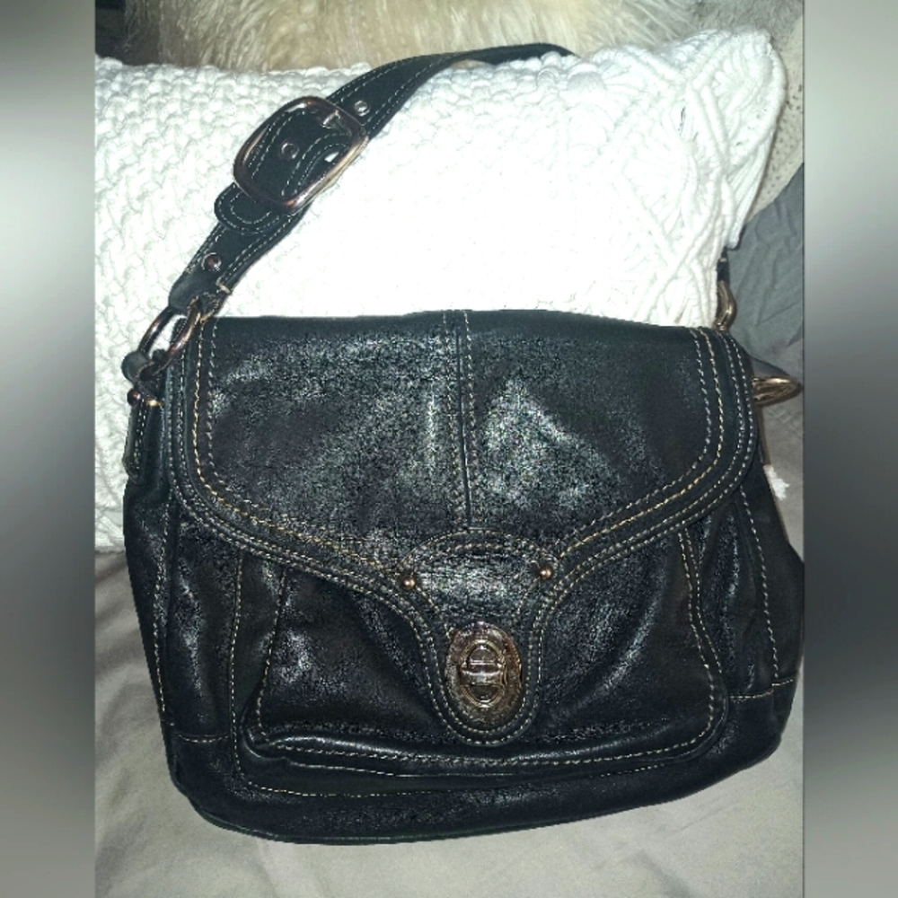Leather Shoulder Bag by Pelle Studio